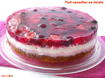 Tort-racoritor-cu-fructe-2