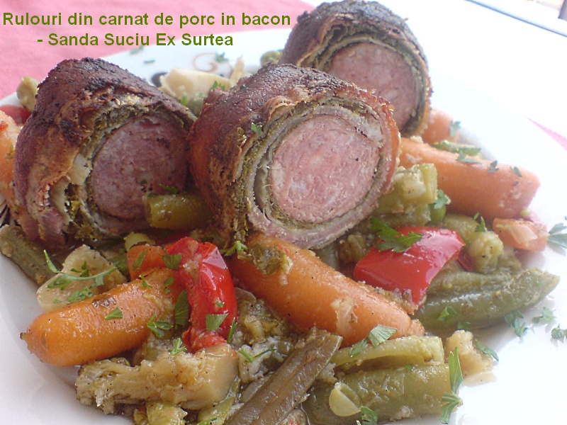 Rulouri din carnat de porc in bacon - Sanda Suciu Ex Surtea