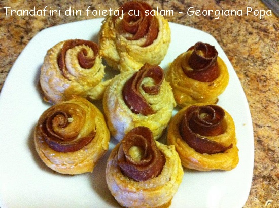 Trandafiri din foietaj cu salam - Georgiana Popa
