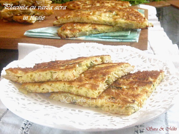 Placinta-cu-varza-acra-in-tigaie-3-1