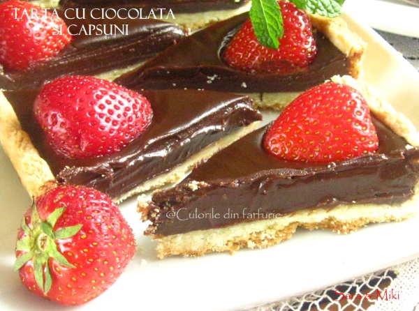 Tarta-cu-ciocolata-si-capsuni-5-1