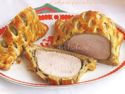 Cotlet-de-porc-in-foi-de-varza-si-aluat-1