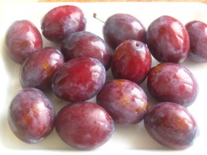 1. Prune bistrite     